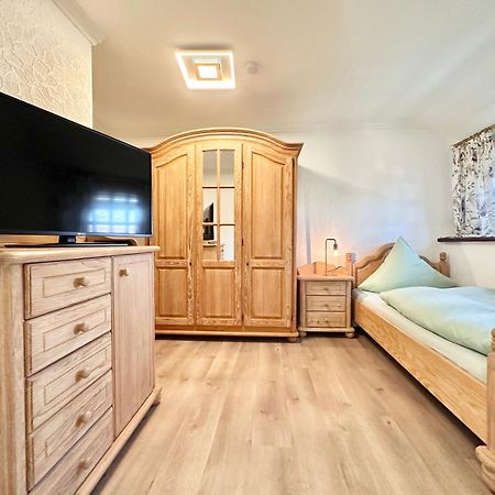 Hotel Deutsches Haus Mit Wlan Und Parkplatz, Hdz Und Kliniken In Der Naehe, Direkt An Der A2 Und A30 Gelegen Lohne  Exterior foto